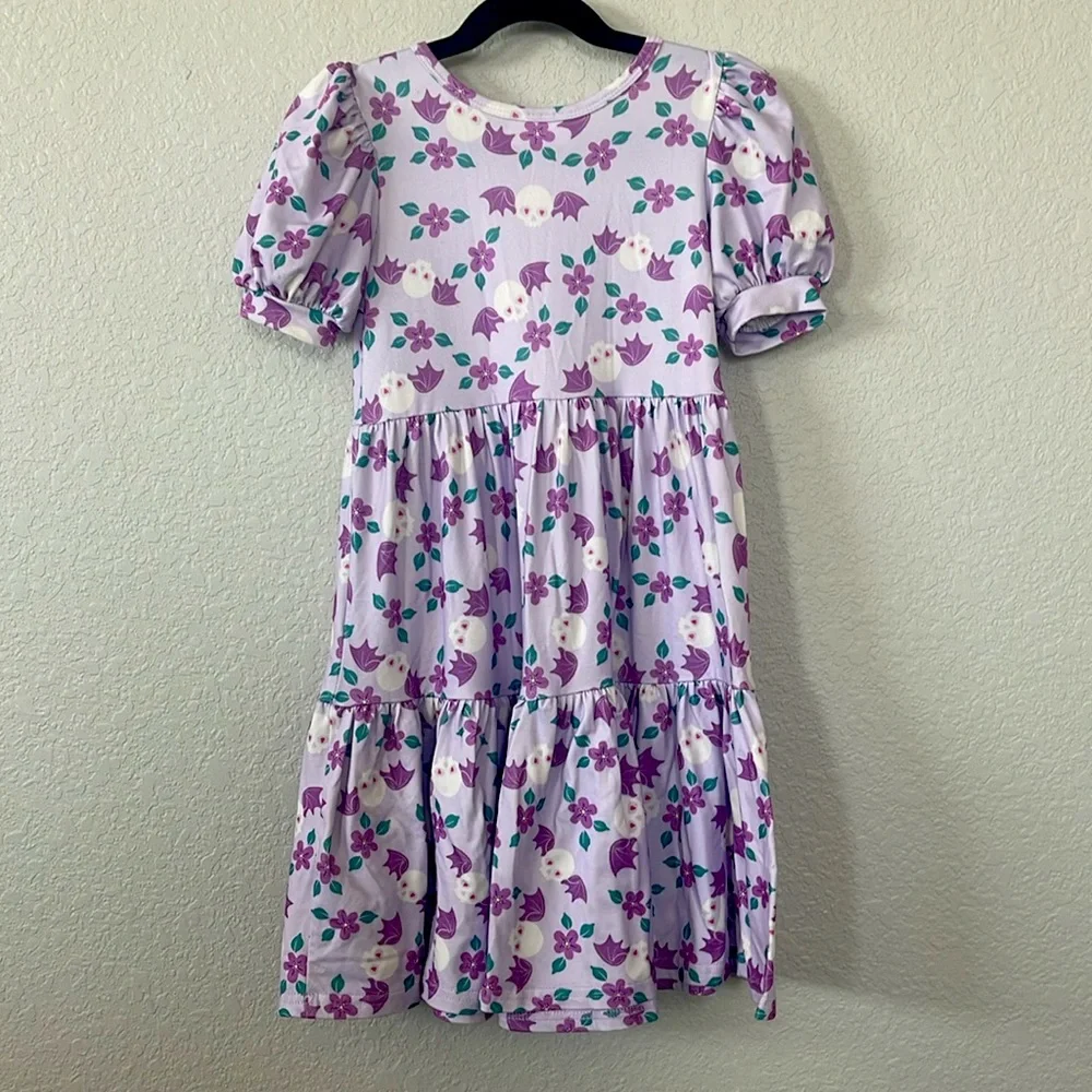 Dot Dot smile girl puff sleeve Halloween twirl dress. Size 5/6 purple skull bats